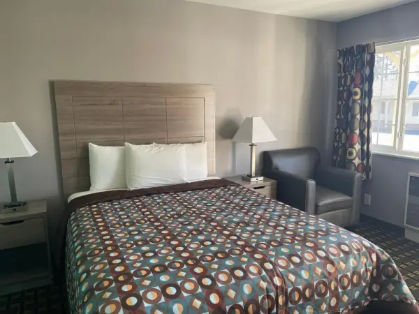 Travel Inn 10