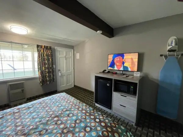 Travel Inn 8