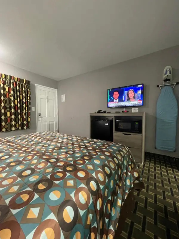 Travel Inn 9